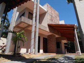 Vue de la maison de Ciudad Colon, Costa Rica