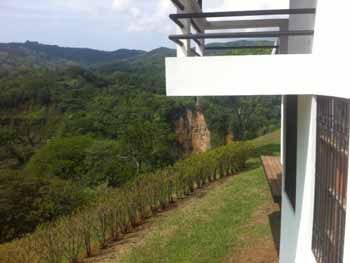 Vue de la maison de Ciudad Colon, Costa Rica