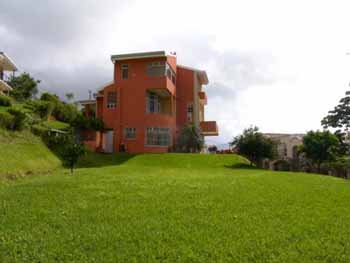 Vue de la maison de Ciudad Colon, Costa Rica