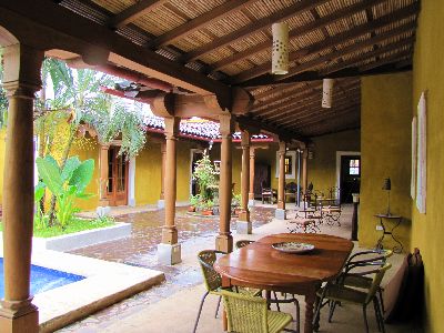 Vue des cabinas coloniales, Tamarindo, Costa Rica