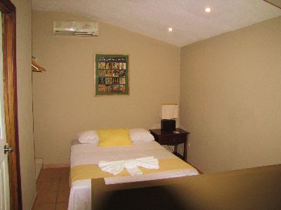 Vue des cabinas coloniales, Tamarindo, Costa Rica