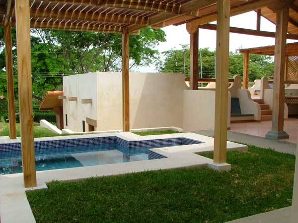 vue piscine int�rieure