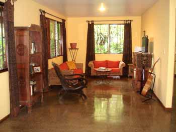 Vue de la maison de Ciudad Colon, Costa Rica