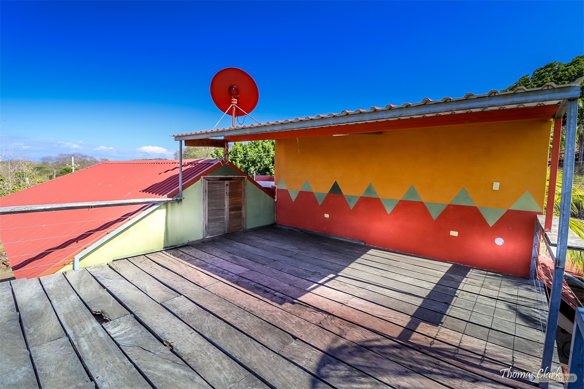 maison_jaune_playa_naranjo_costa_rica_8