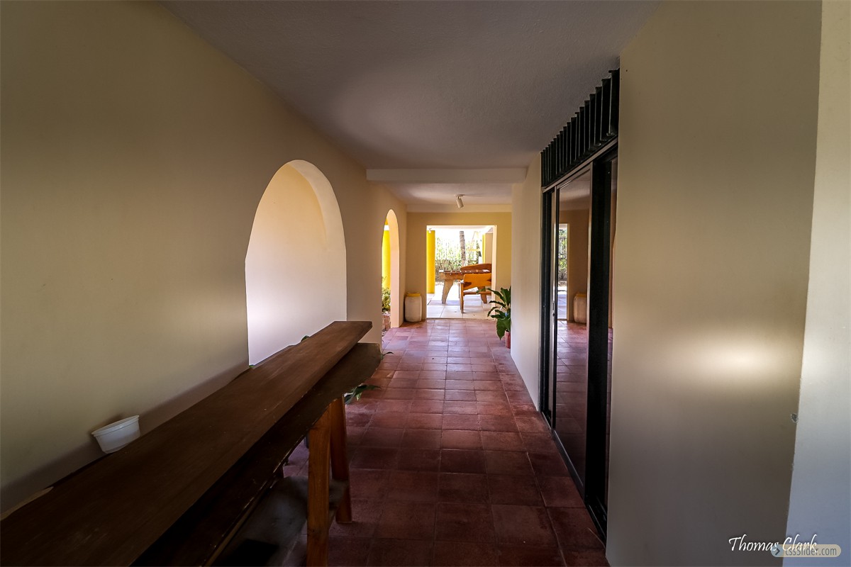 maison_jaune_playa_naranjo_costa_rica_9
